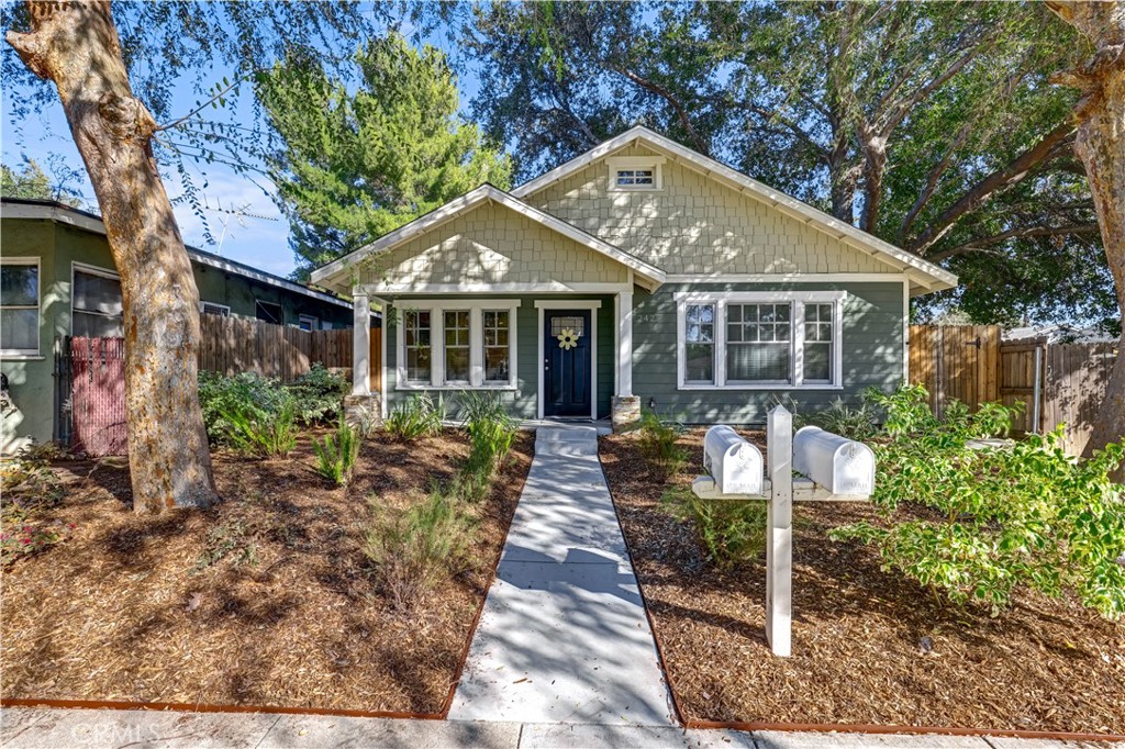 Duplex at 242 S Vista Bonita
