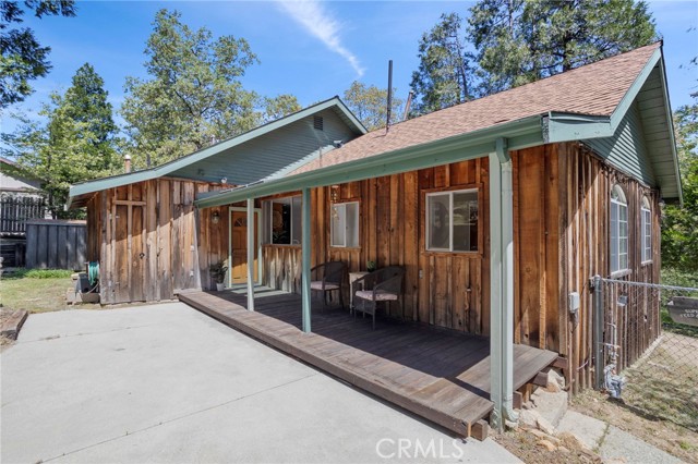 Detail Gallery Image 1 of 53 For 25835 North Rd, Twin Peaks,  CA 92391 - 3 Beds | 2 Baths