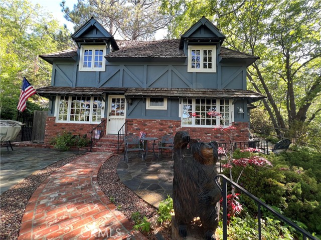 28972 North Shore Road, Lake Arrowhead CA: https://media.crmls.org/medias/b9eddf4b-96d3-4704-96fd-1534fd4e281a.jpg
