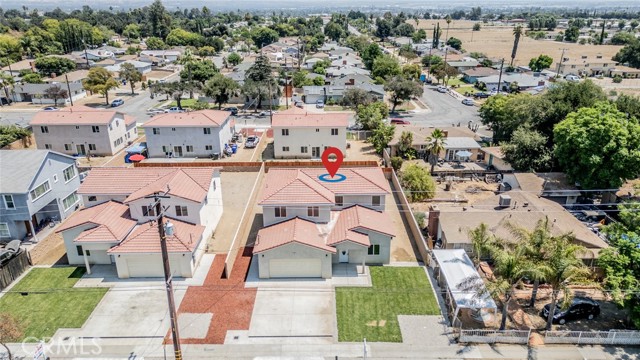 555 N Meridian Avenue, San Bernardino CA: https://media.crmls.org/medias/b9ee329b-13a5-49df-8190-dac3f3738d4f.jpg