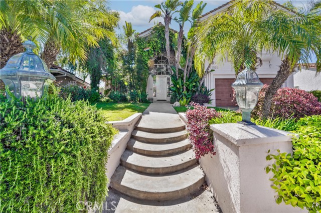 Detail Gallery Image 1 of 25 For 22522 Flamingo St, Woodland Hills,  CA 91364 - 4 Beds | 4 Baths