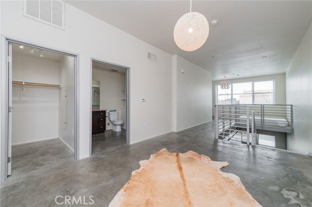 Detail Gallery Image 10 of 30 For 116 S Harbor Bld #102,  Anaheim,  CA 92805 - 2 Beds | 2/1 Baths