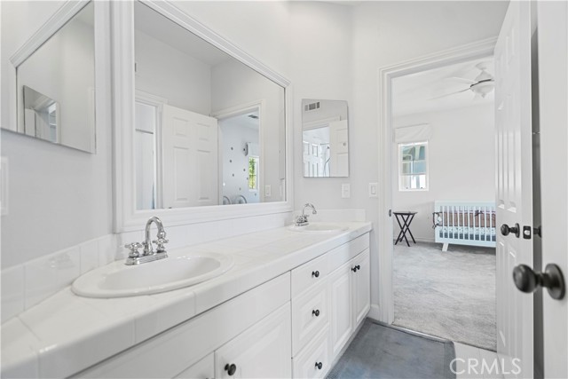 25 Winfield Drive, Ladera Ranch CA: https://media.crmls.org/medias/b9f0578d-4fa4-4eef-b657-76d156585505.jpg