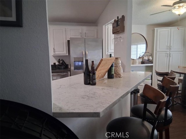 4901 Green River, Corona CA: https://media.crmls.org/medias/b9f0a3a5-bced-4d15-ad32-e72cd907b2cf.jpg