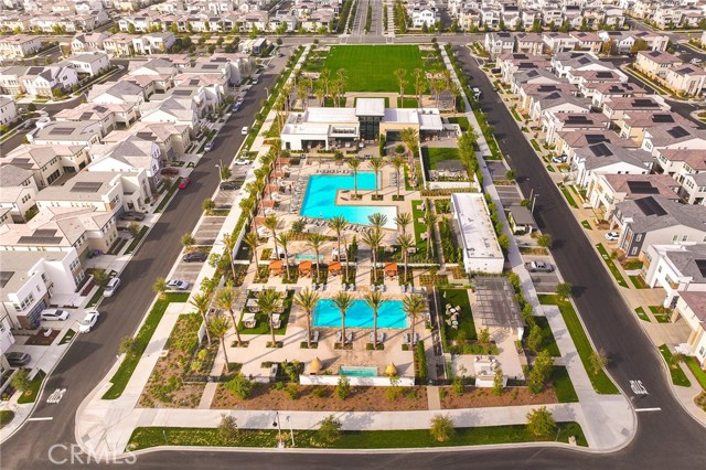390 Riverbend, Lake Forest CA: https://media.crmls.org/medias/b9f0aa06-b53a-42de-b174-6cb8df5356c2.jpg