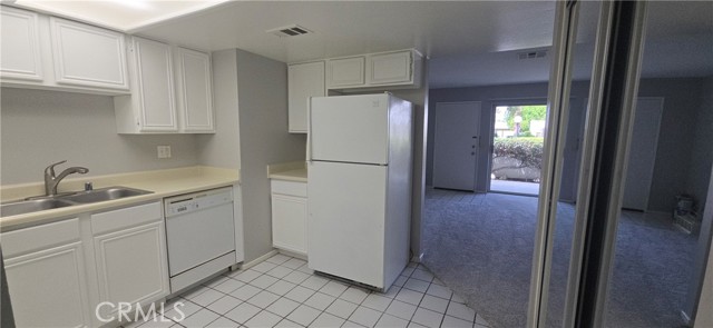 32505 Candlewood Drive, Cathedral City CA: https://media.crmls.org/medias/b9f14661-3192-4418-b839-ed5864c312b3.jpg