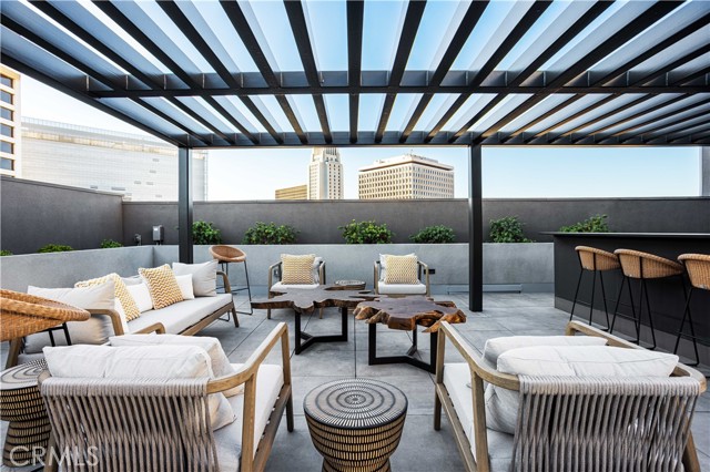 118 Astronaut Ellison S Onizuka Street, Los Angeles CA: https://media.crmls.org/medias/b9f1824c-6f60-40f5-aa65-653218c428fe.jpg