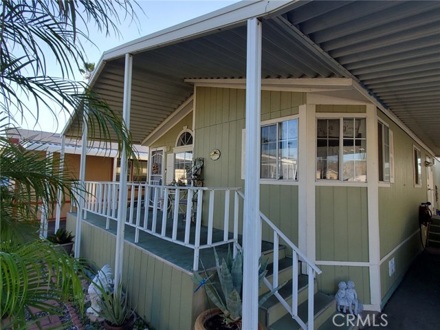 Detail Gallery Image 4 of 4 For 20401 Soledad Canyon Rd #114,  Canyon Country,  CA 91351 - 3 Beds | 2 Baths