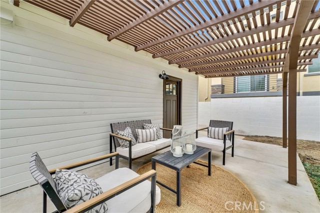 239 N San Antonio Avenue, Upland CA: https://media.crmls.org/medias/b9f21c6f-388c-41e0-a1ad-66b5604eb4ea.jpg