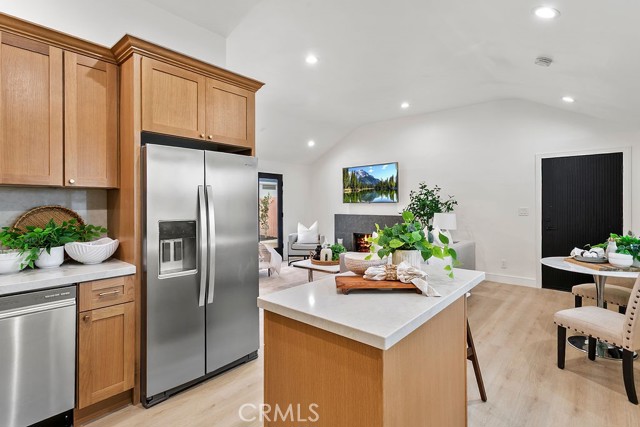 Detail Gallery Image 23 of 45 For 6091 Navajo, Westminster,  CA 92683 - 6 Beds | 5 Baths