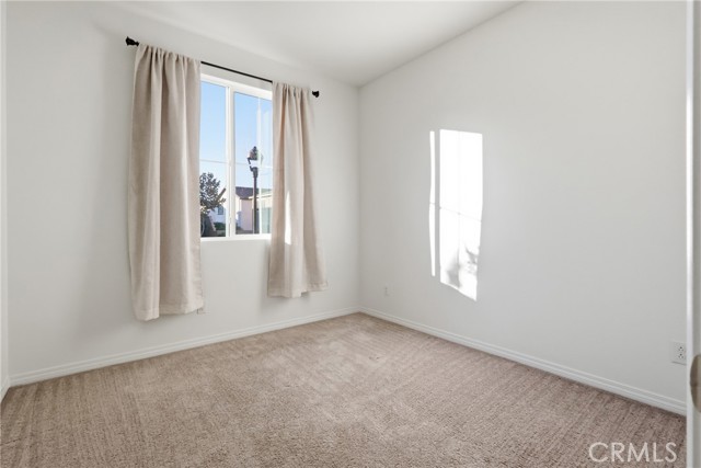 Detail Gallery Image 13 of 25 For 19452 Fortunello Ave, Riverside,  CA 92508 - 4 Beds | 3 Baths