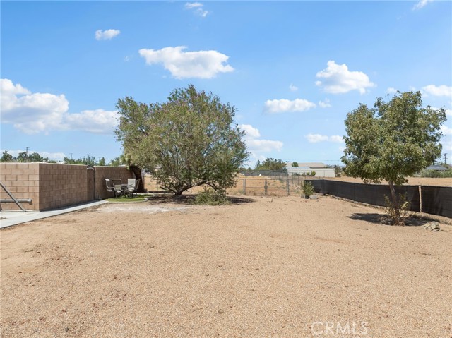 Detail Gallery Image 5 of 40 For 18476 Cherry St, Hesperia,  CA 92345 - 4 Beds | 2 Baths