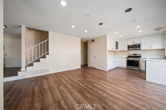 19635 Pilario Street, Rowland Heights CA: https://media.crmls.org/medias/b9f31f09-7be2-428c-b3d6-910c8ff202ac.jpg