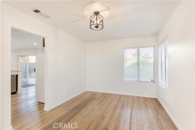 Detail Gallery Image 18 of 47 For 26300 Le Mans, Moreno Valley,  CA 92555 - 4 Beds | 2/1 Baths