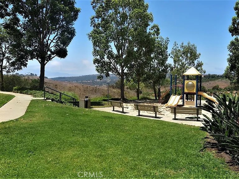 MLS #OC25261251 image #15