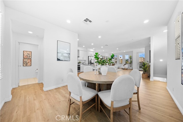 Detail Gallery Image 11 of 37 For 188 Fixie, Irvine,  CA 92618 - 3 Beds | 3/1 Baths