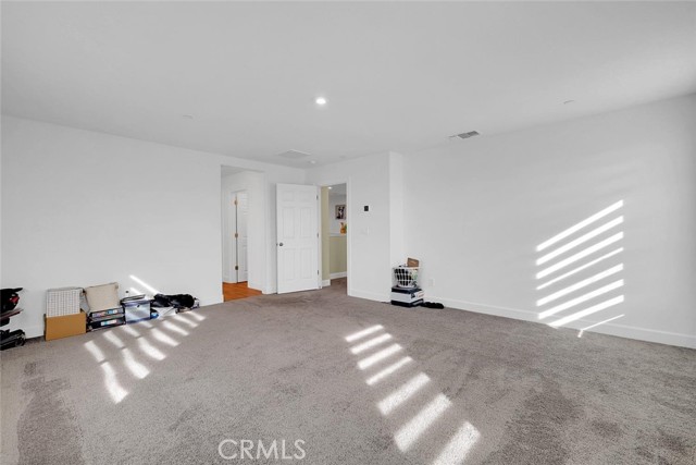 Detail Gallery Image 31 of 54 For 882 Kirkwood Ct, Olivehurst,  CA 95961 - 6 Beds | 3/1 Baths