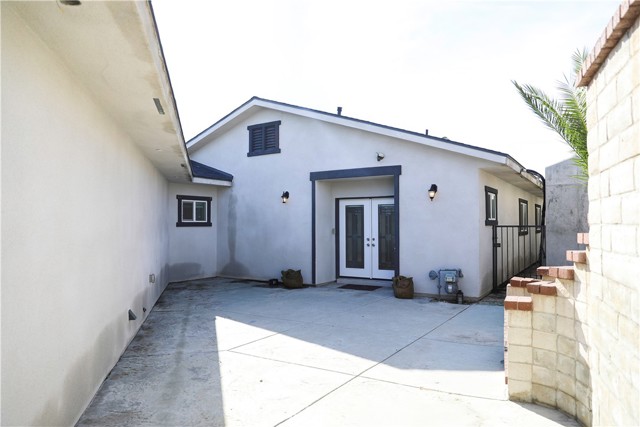 Image 2 of 50 For 449 Skylark  