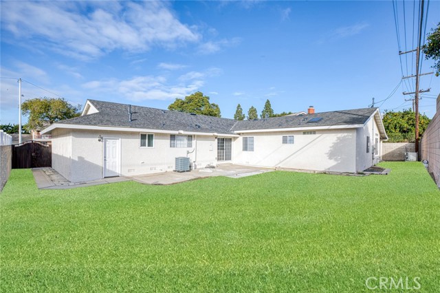 Detail Gallery Image 29 of 30 For 8956 Swallow Ave, Fountain Valley,  CA 92708 - 5 Beds | 3 Baths