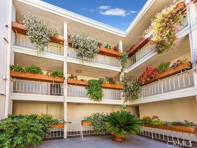 Detail Gallery Image 27 of 27 For 1230 N Sweetzer Ave #211,  West Hollywood,  CA 90069 - 1 Beds | 1 Baths