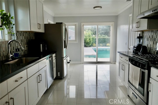 Detail Gallery Image 15 of 31 For 1131 E Larkwood, West Covina,  CA 91790 - 3 Beds | 2 Baths