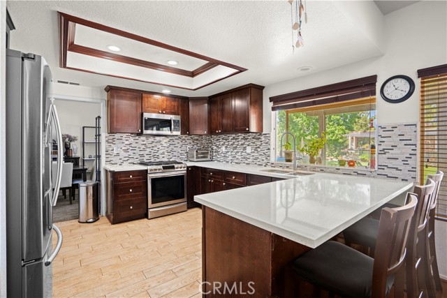 Detail Gallery Image 13 of 39 For 6742 N Chason Way, San Bernardino,  CA 92407 - 5 Beds | 3 Baths