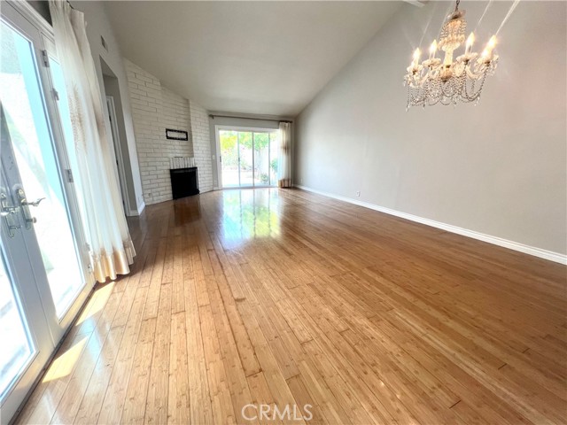 15 Creekwood, Irvine CA: https://media.crmls.org/medias/b9f71e2a-5e34-43f7-82fe-b0f83d8ffcae.jpg