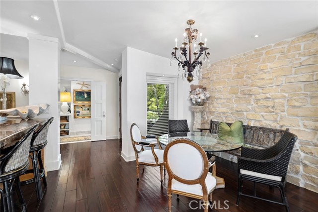 1030 Bayside Cove, Newport Beach CA: https://media.crmls.org/medias/b9f7e9a7-7fa7-4d10-a2d5-d2d04ad707aa.jpg