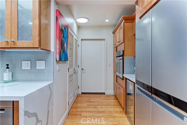 Image 21 of 45 For 3521 Bahia Blanca  C