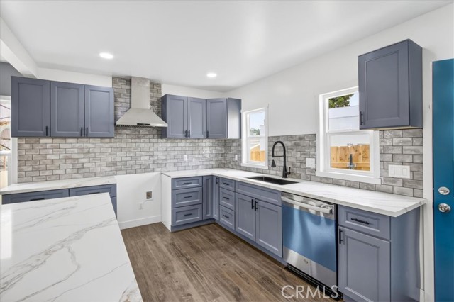 Detail Gallery Image 16 of 65 For 1521 N Bonnie Beach, Los Angeles,  CA 90063 - 5 Beds | 2/1 Baths