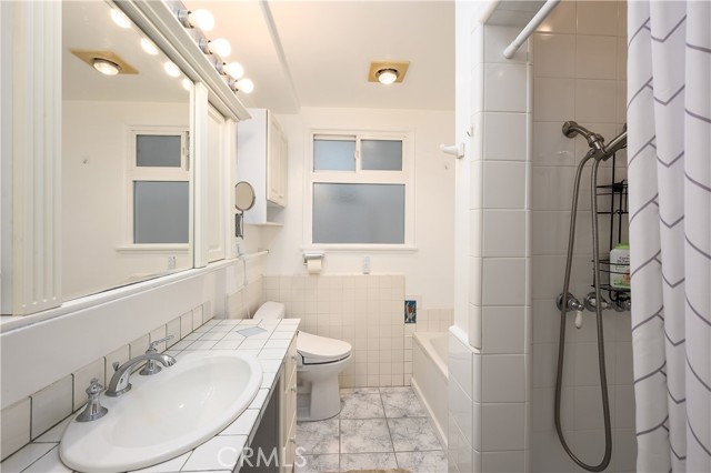 Detail Gallery Image 10 of 24 For 528 the Strand, Hermosa Beach,  CA 90254 - – Beds | – Baths