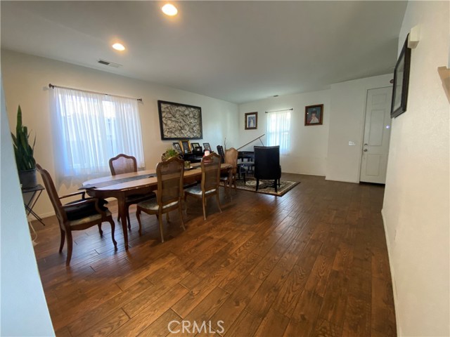 Detail Gallery Image 15 of 53 For 17709 Camino San Simeon, Moreno Valley,  CA 92551 - 4 Beds | 2/1 Baths