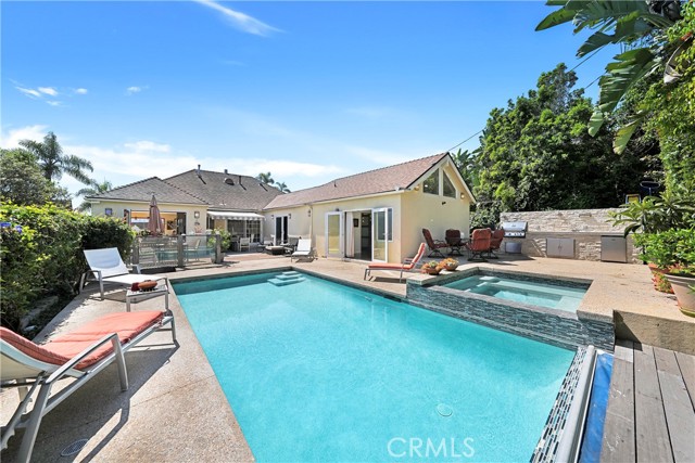 Detail Gallery Image 26 of 56 For 10707 Rochester, Los Angeles,  CA 90024 - 3 Beds | 3 Baths