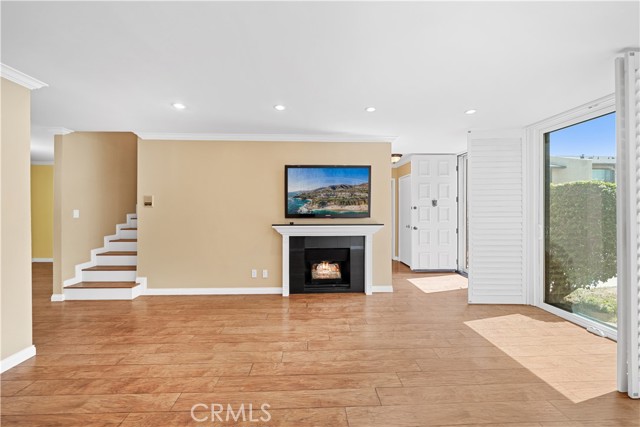 Detail Gallery Image 9 of 57 For 3520 Maricopa #1,  Torrance,  CA 90503 - 3 Beds | 3 Baths