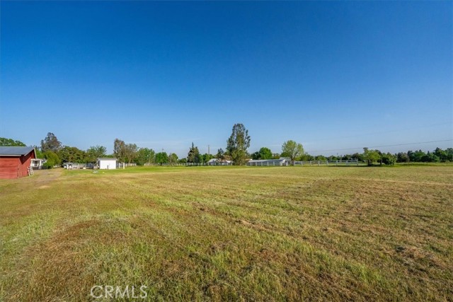 8791 Fox Street, Los Molinos CA: https://media.crmls.org/medias/b9fb2f02-1455-4753-8d61-66081cd441a8.jpg