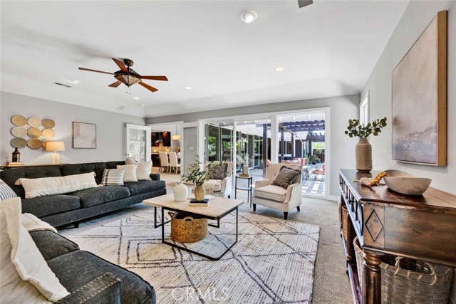 Detail Gallery Image 7 of 30 For 13051 Earlham St, North Tustin,  CA 92705 - 3 Beds | 2 Baths