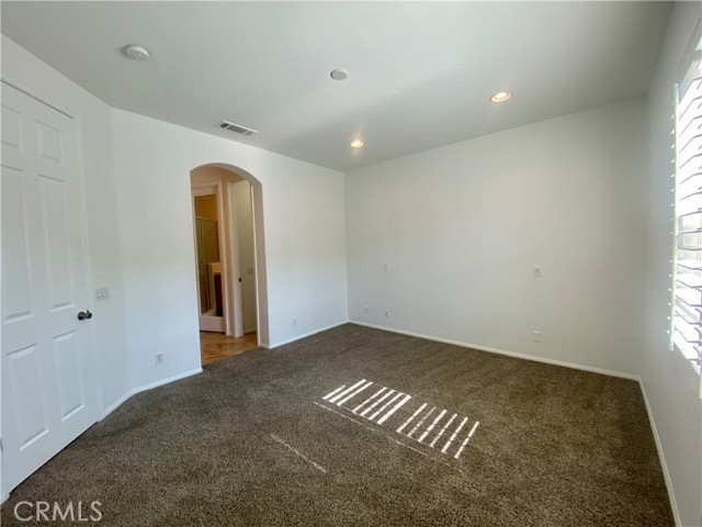 2750 Oak Hill Drive, Ontario CA: https://media.crmls.org/medias/b9fb7154-c303-4028-8a3e-a5708c11abbe.jpg