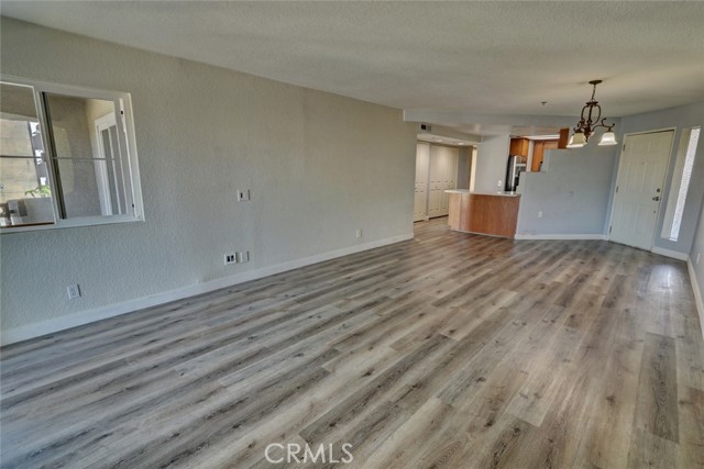 Detail Gallery Image 12 of 40 For 310 Lake St #213,  Huntington Beach,  CA 92648 - 2 Beds | 2 Baths