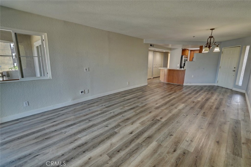 MLS #OC25252159 image #11