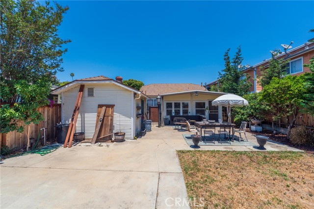 1120 W Chestnut Street, Anaheim CA: https://media.crmls.org/medias/b9fd071b-8e4a-4cc8-a577-7161a2a47d55.jpg