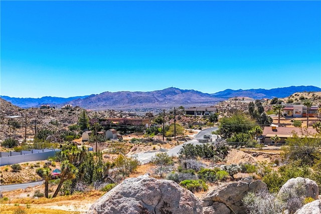 Detail Gallery Image 36 of 64 For 5816 Buena Suerte Rd, Yucca Valley,  CA 92284 - 3 Beds | 2 Baths