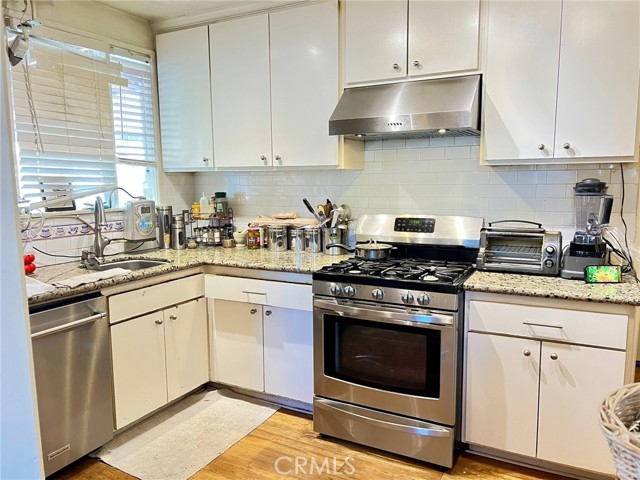 Detail Gallery Image 8 of 15 For 13163 E Branford St, Arleta,  CA 91331 - 2 Beds | 1 Baths
