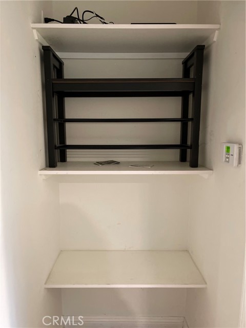 6529 Aura Avenue, Reseda CA: https://media.crmls.org/medias/b9ff2f78-1339-43f9-81ed-76ac36b0b272.jpg