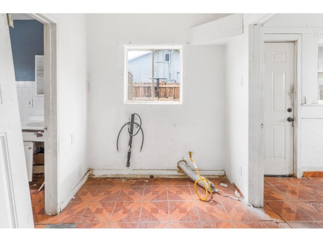 Detail Gallery Image 12 of 16 For 505 Pallesi St, Barstow,  CA 92311 - 4 Beds | 2 Baths