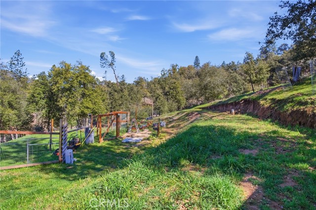 Detail Gallery Image 13 of 49 For 5769 Clouds Rest, Mariposa,  CA 95338 - 4 Beds | 2/1 Baths