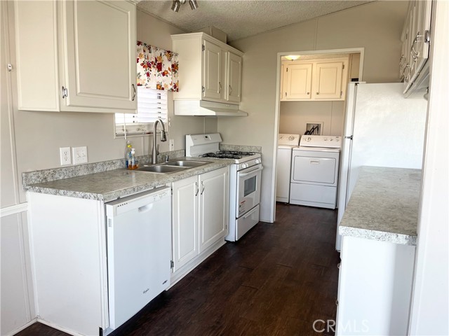 Detail Gallery Image 7 of 20 For 42751 E Florida #32,  Hemet,  CA 92544 - 2 Beds | 2 Baths