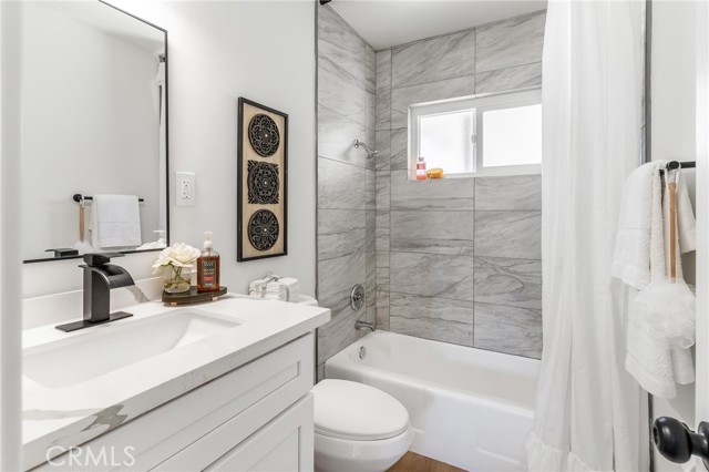 19436 Chaparral Street, Rialto CA: https://media.crmls.org/medias/ba00293e-32a1-4dc6-842d-a2a00d21e5f9.jpg