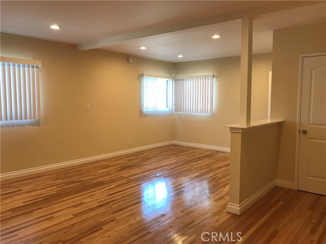 Detail Gallery Image 7 of 20 For 1024 Pico Bld, Santa Monica,  CA 90405 - – Beds | – Baths