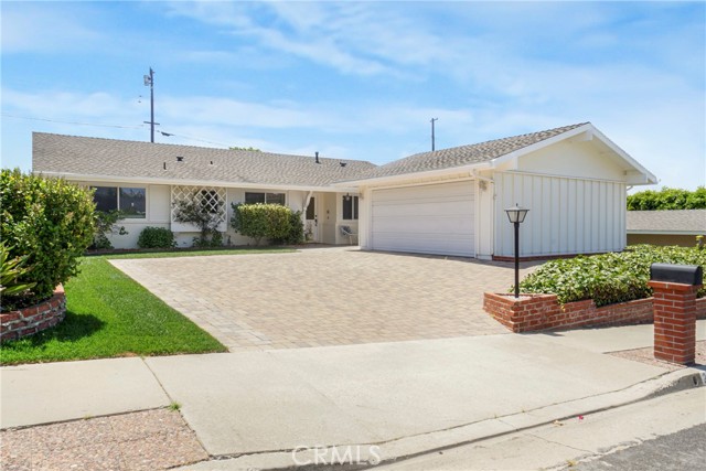 28231 Trailriders Drive, Rancho Palos Verdes CA: https://media.crmls.org/medias/ba00e4b3-6175-434a-b7b4-586beca5a458.jpg