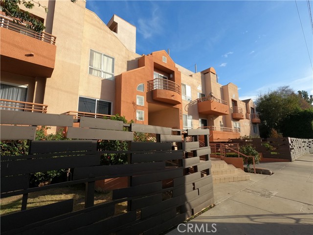 Detail Gallery Image 24 of 25 For 5060 Kester Ave #104,  Sherman Oaks,  CA 91403 - 2 Beds | 2 Baths